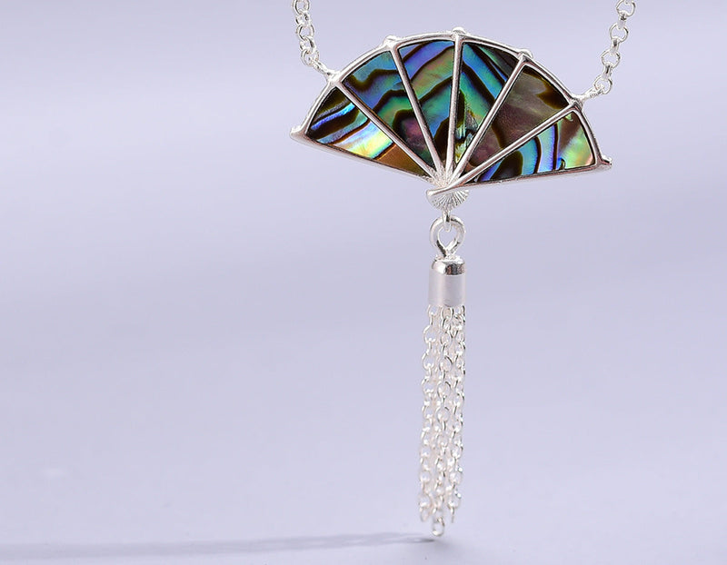 Mother of Pearl Oriental Fan Necklace