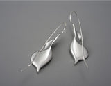 Calla Lily Flower Dangle Earrings Earring - FaunaFloral