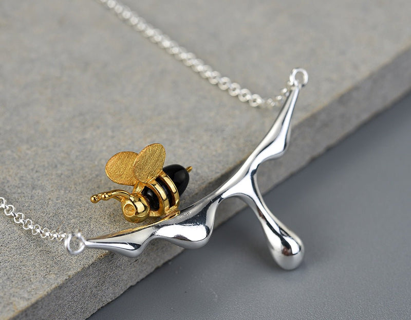 Dripping Honey & Bee Necklace Necklace - FaunaFloral