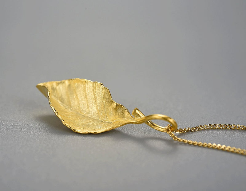 Elegant Autumn Leaf Necklace Necklace - FaunaFloral