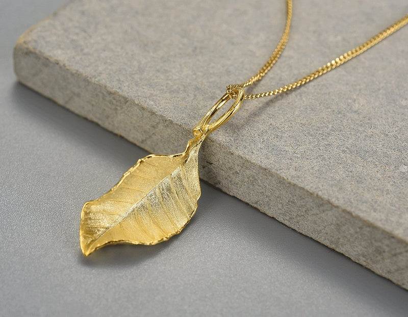 Elegant Autumn Leaf Necklace Necklace - FaunaFloral