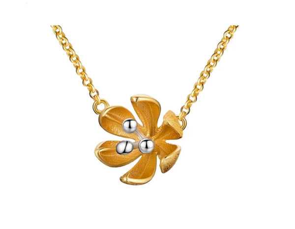 Fresh Blooming Flower Necklace Necklace - FaunaFloral