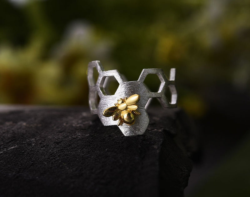 Honeycomb Ring Ring - FaunaFloral