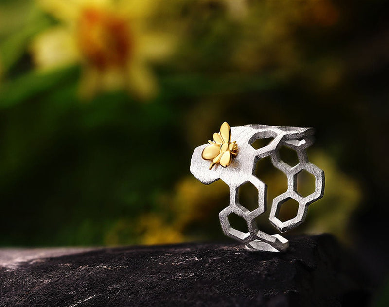 Honeycomb Ring Ring - FaunaFloral