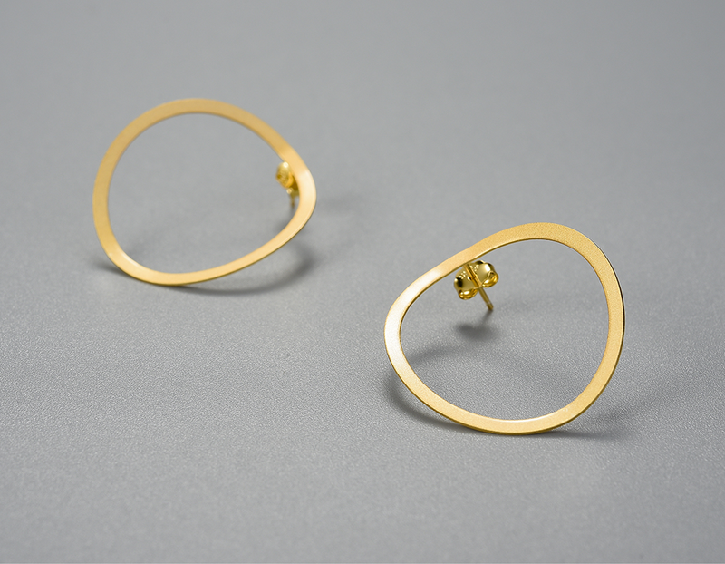 Minimalist Big Round Earring