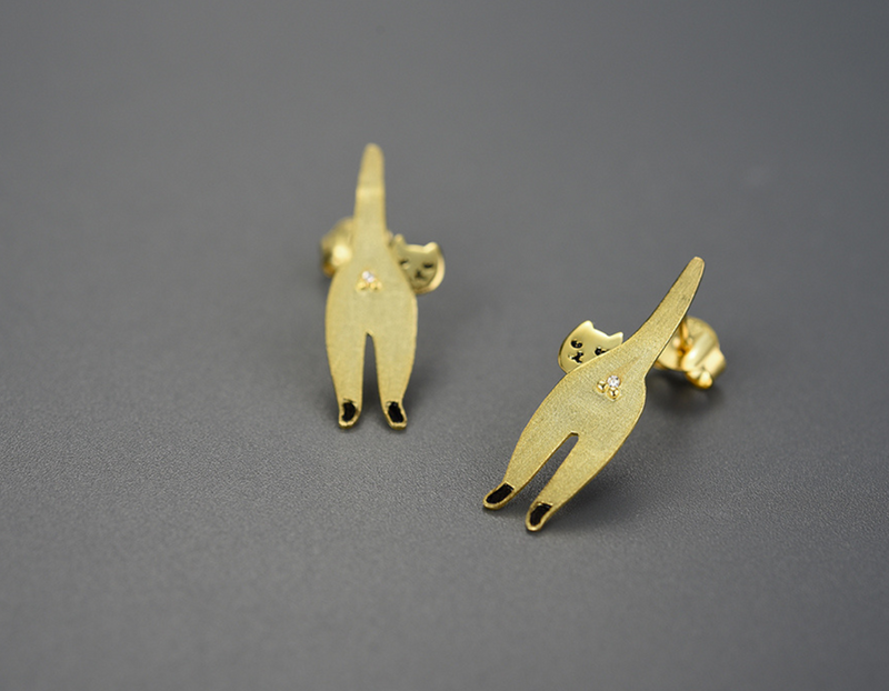 Naughty Kitten Stud Earrings