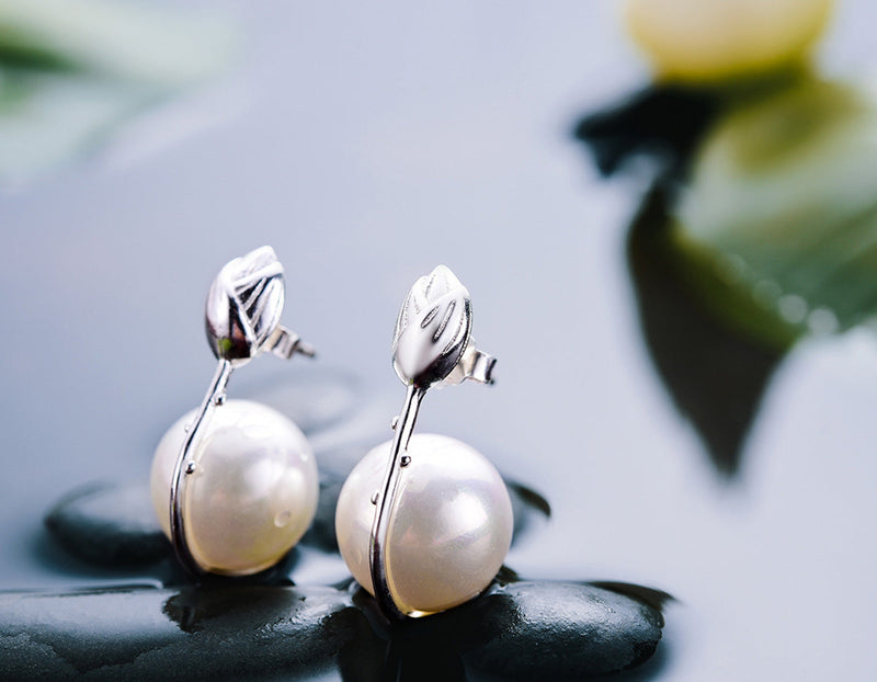 Pearl Bud Lotus Earring