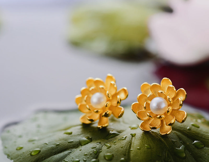 Pearl Lotus Stud Earring