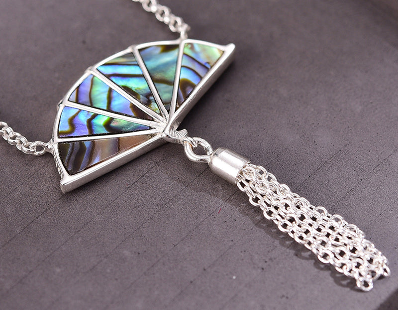 Mother of Pearl Oriental Fan Necklace