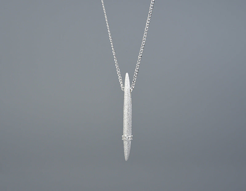 Needle Verticle Necklace