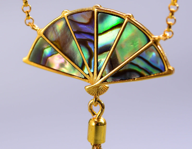 Mother of Pearl Oriental Fan Necklace