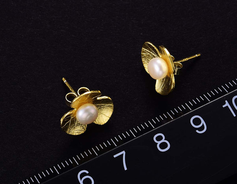 Pearl Clover Earring