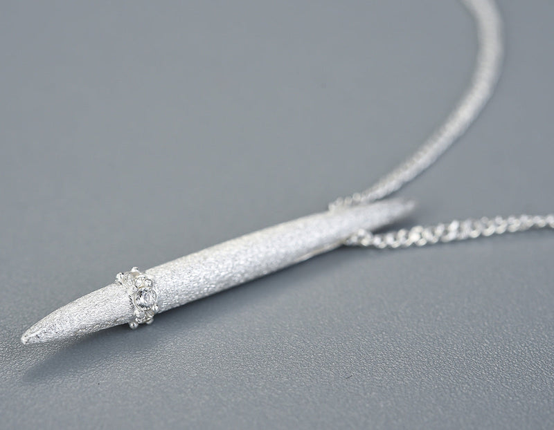 Needle Verticle Necklace