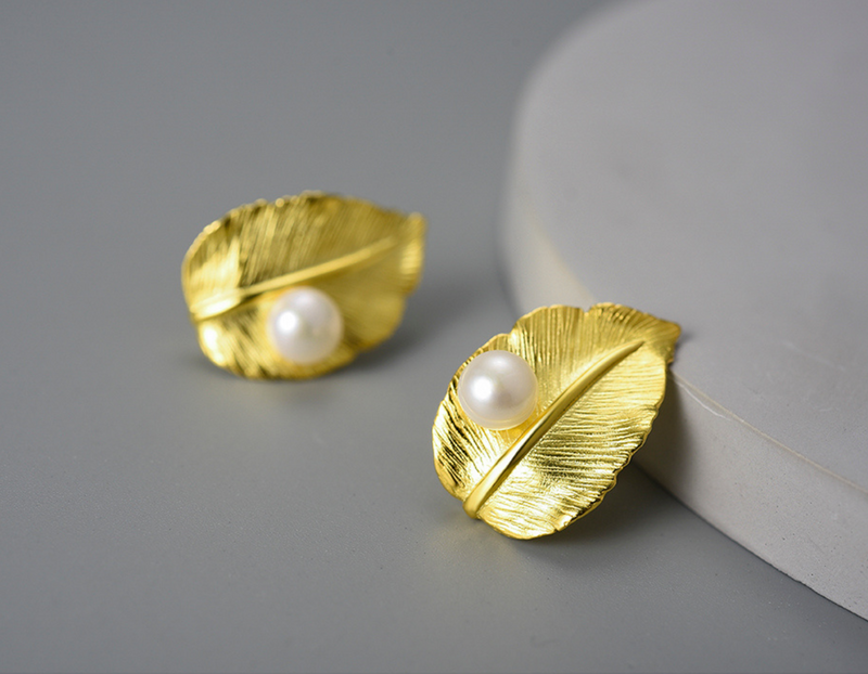 Pearl Leaf Stud Earrings