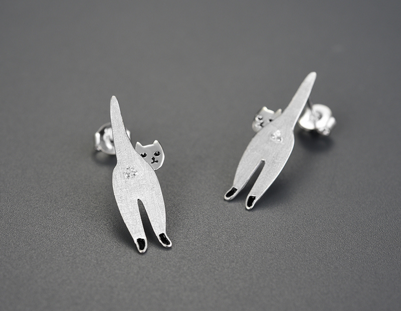 Naughty Kitten Stud Earrings