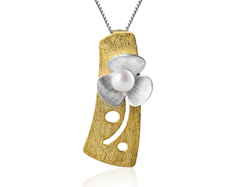 Pearl Clover Pendant