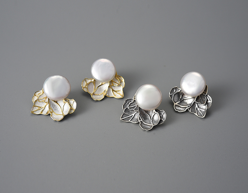 Pearl Leaves Stud Earrings