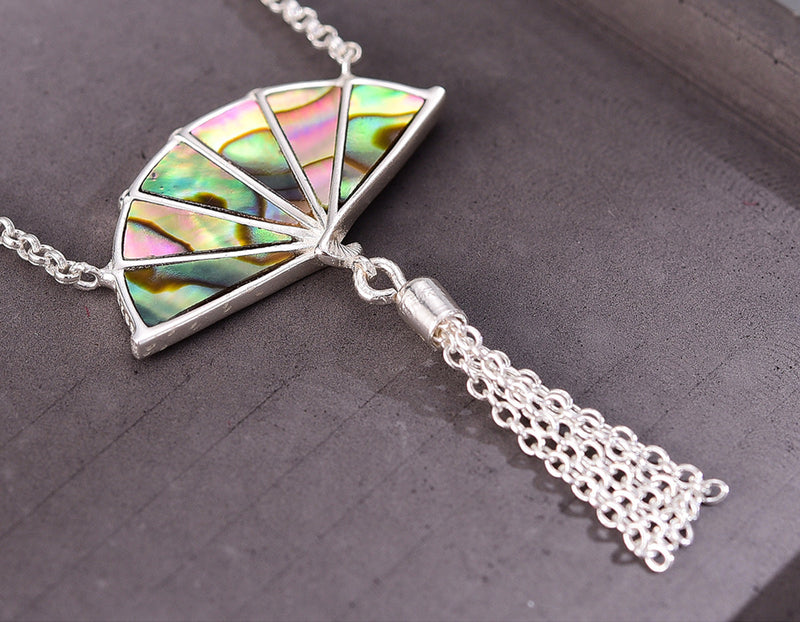 Mother of Pearl Oriental Fan Necklace