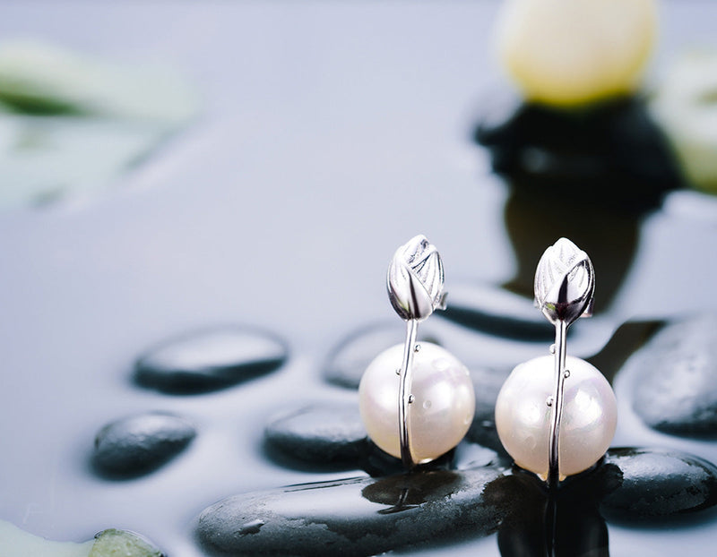 Pearl Bud Lotus Earring