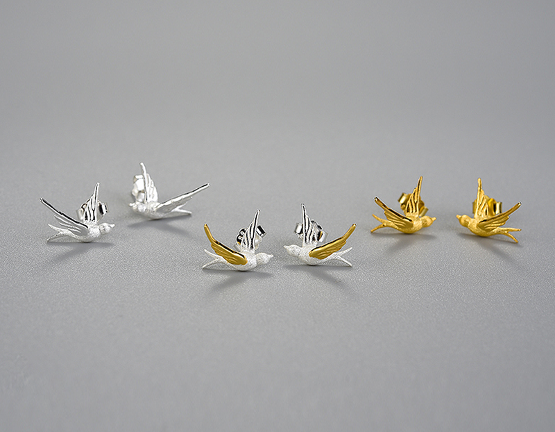 Swallow Willow Stud Earrings