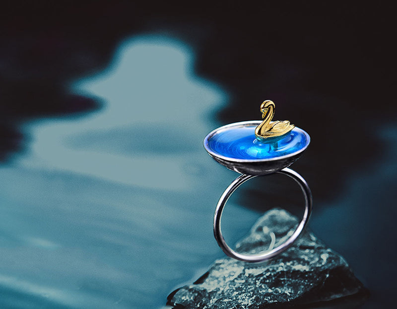 Swan Ring