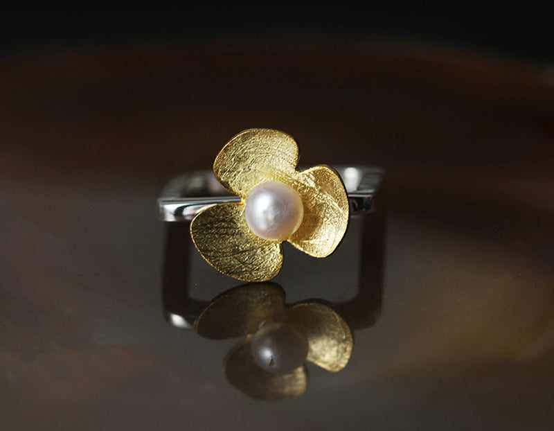 Pearl Clover Ring