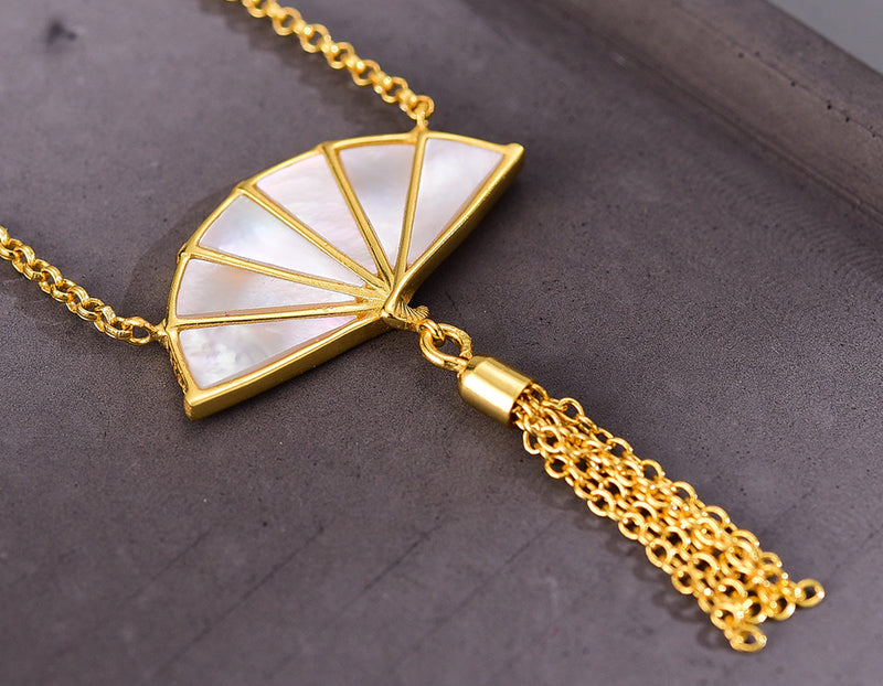 Mother of Pearl Oriental Fan Necklace