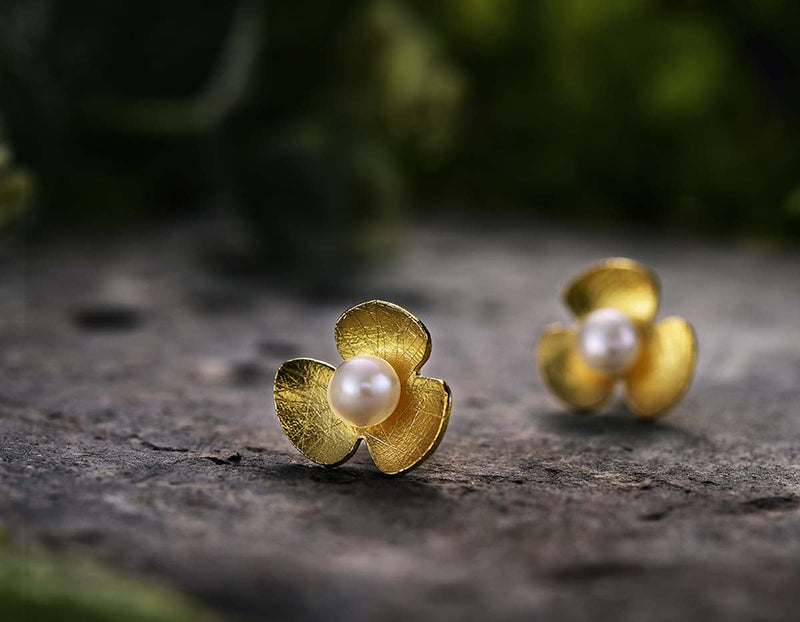 Pearl Clover Earring